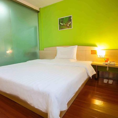 7Days Inn Zixing Dongjianghu Room photo